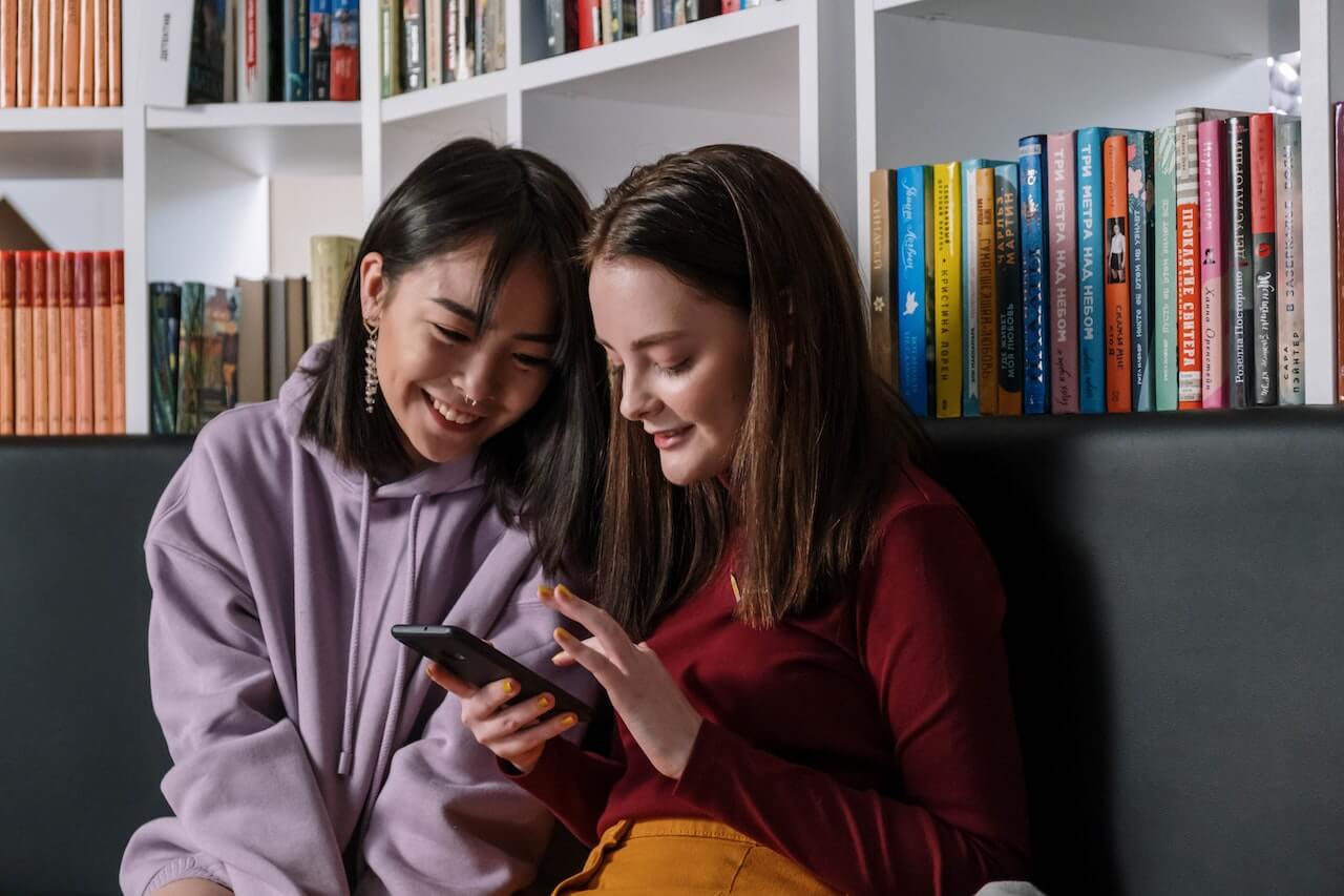 pros and cons of facebook for kids
