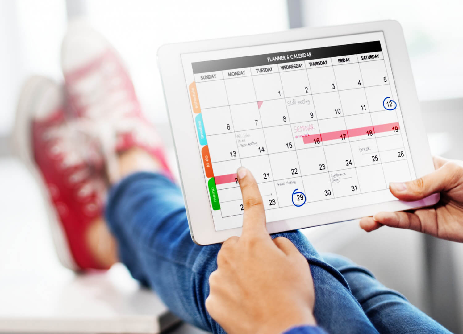 How to Select The Right Social Media Platform For Your Business?